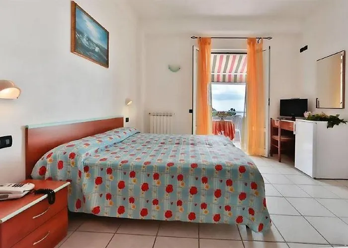 Rita 3* Forio di Ischia